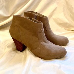 Xoxo Aldenson Ankle Boot